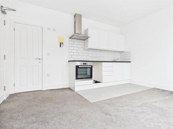 Studio Room: Kitchen