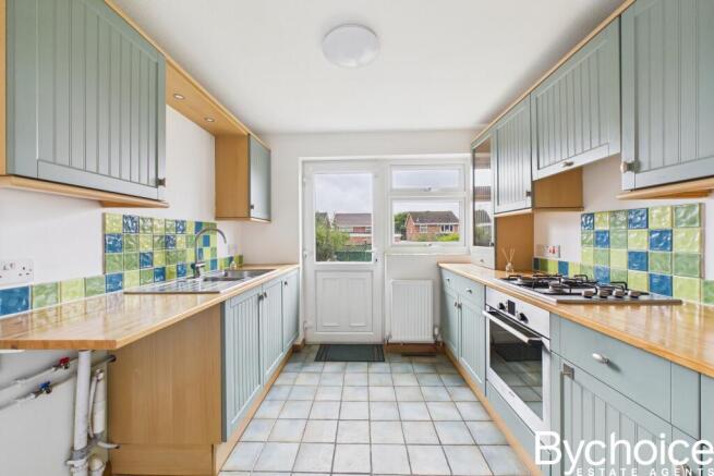 CAM05454G0-PR0008-STILL001