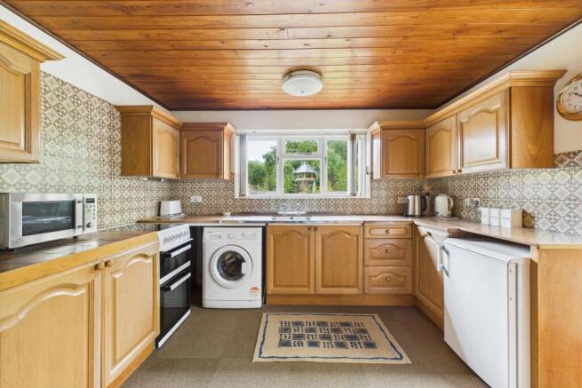 CAM05454G0-PR0035-STILL003