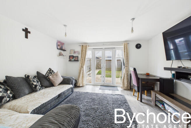 CAM05454G0-PR0046-STILL003