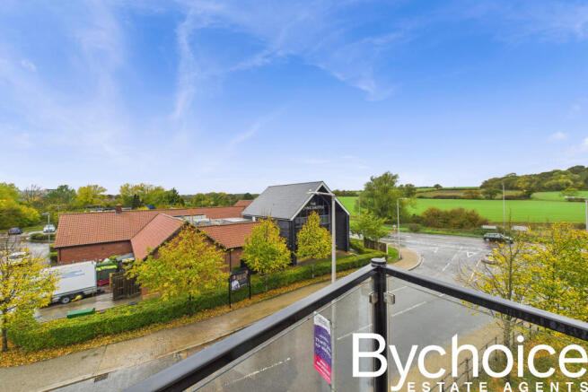 CAM05454G0-PR0066-STILL007