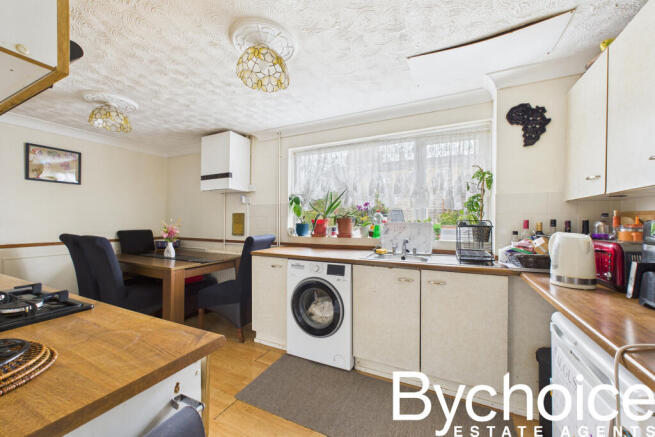 CAM05454G0-PR0047-STILL001