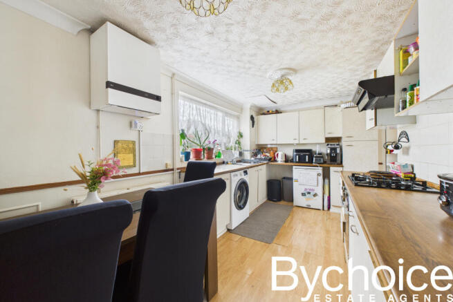 CAM05454G0-PR0047-STILL002