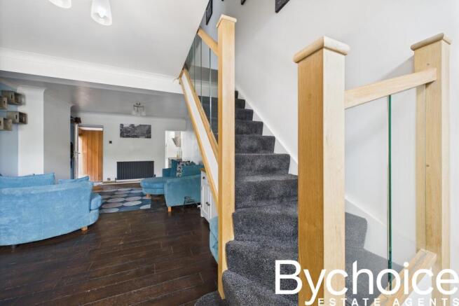 CAM05454G0-PR0022-STILL012