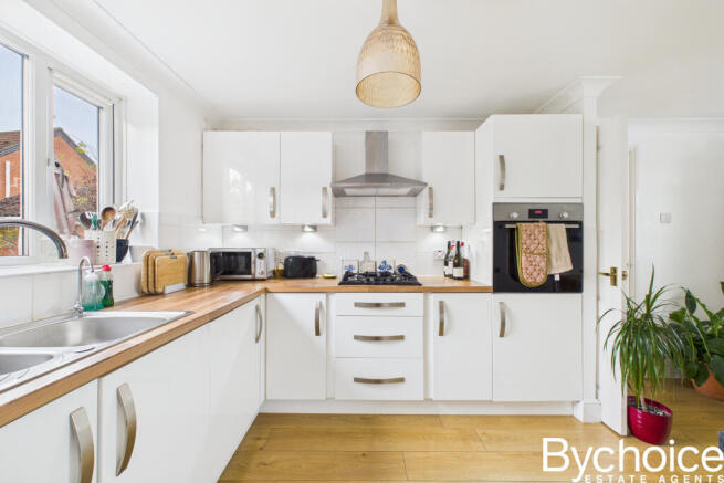 CAM05454G0-PR0077-STILL002