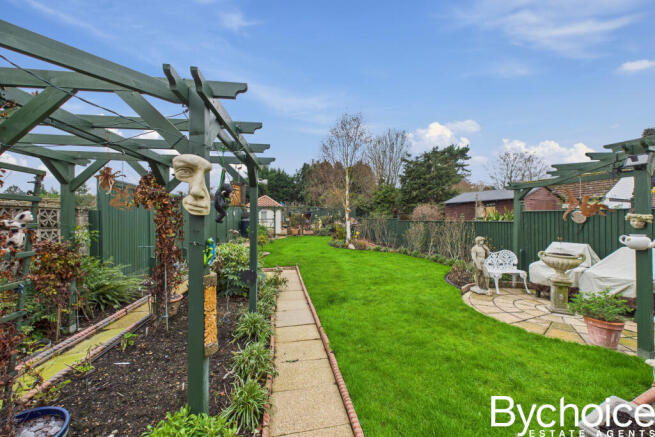 CAM05454G0-PR0095-STILL028