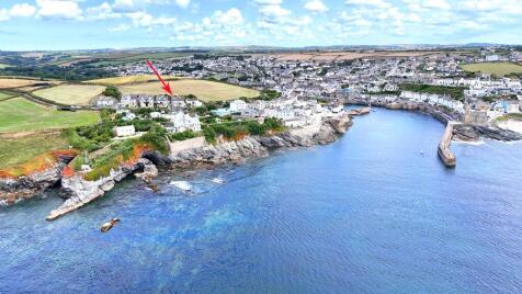 West End, Porthleven