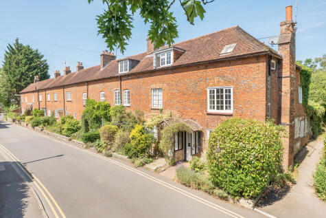 Beavers Road, Farnham, GU9