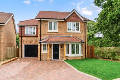 Stable Close, Wrecclesham, Farnham, GU10