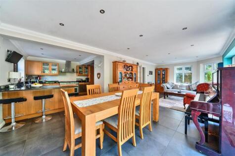 Kings Lane, Wrecclesham, Farnham, GU10