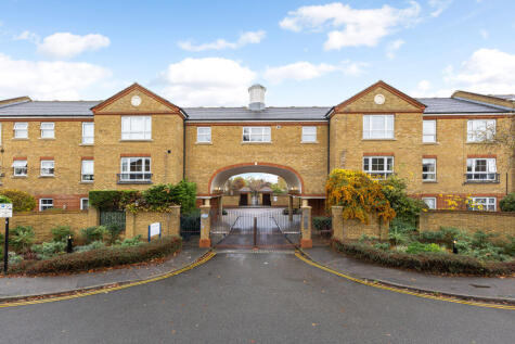 Malthouse Drive, London, W4