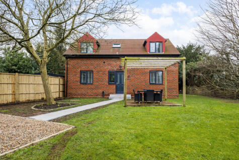 Chinnor Road, Bledlow Ridge, HP14