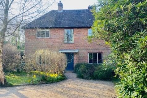 Old Haslemere Road, Haslemere, GU27