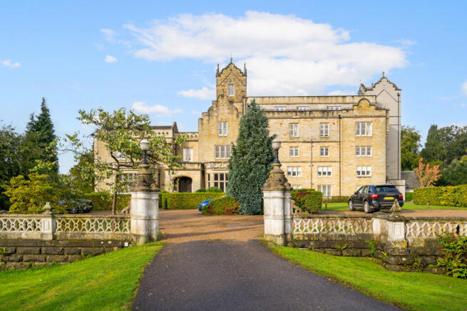Warnham Court