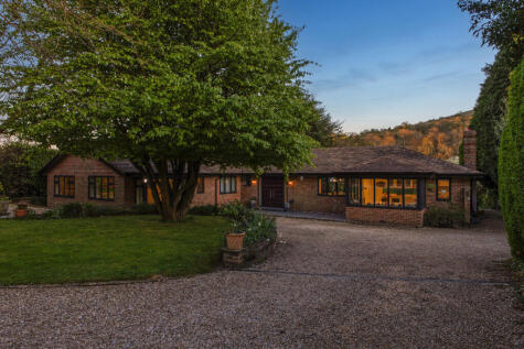 Greyfriars Lane, Storrington, RH20