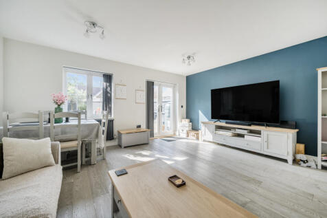 Honeysuckle Drive, Billingshurst, RH14