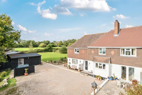 Private Road off Marringdean Road, Billingshurst, RH14