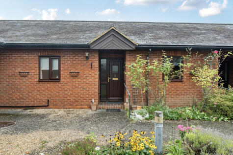 Haslemere Road, Liphook, GU30