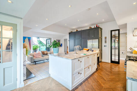 Ray Park Road, Maidenhead, SL6