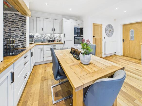 cam04425g0pr0331still003