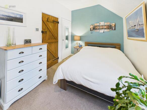 cam04425g0pr0322still008