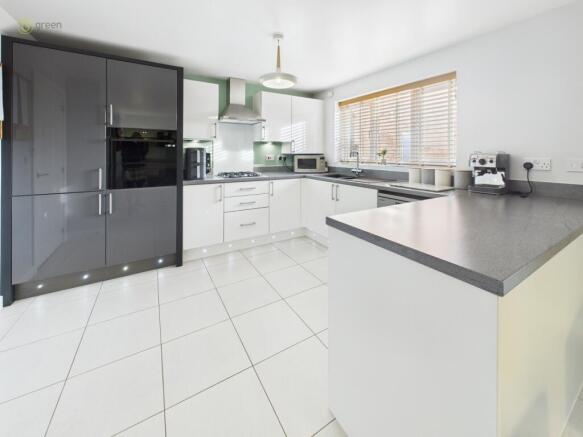 cam04425g0pr0298still015