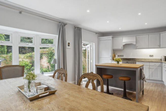 Open Plan Kitchen and Dining