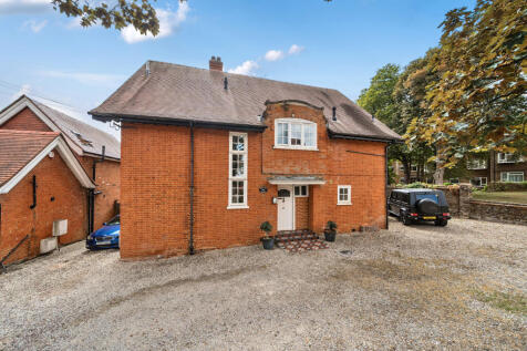 Nightingale Road, Rickmansworth, WD3