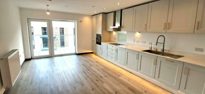 Kitchen/Lounge Area