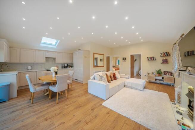 1384195-15-6925e3...