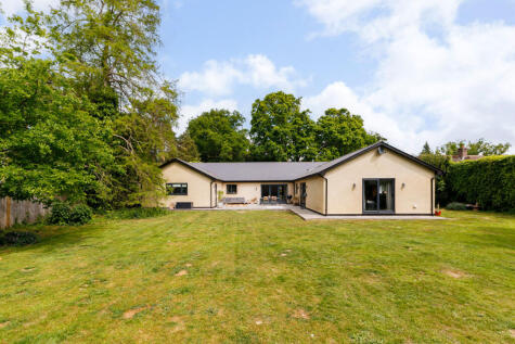 Dornden Drive, Langton Green, TN3