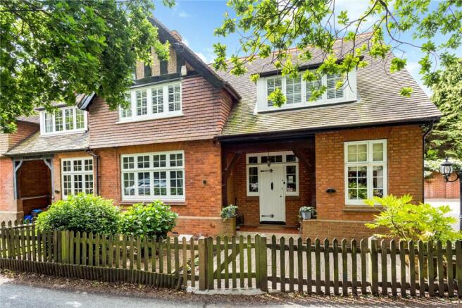 4 Bedroom Semi Detached House For Sale In Blackhurst Cottage