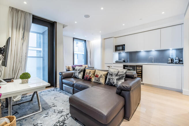 Open Plan Reception Room / Kitchen