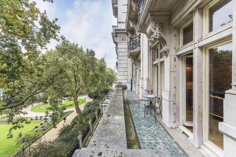 Whitehall Court, London, SW1A