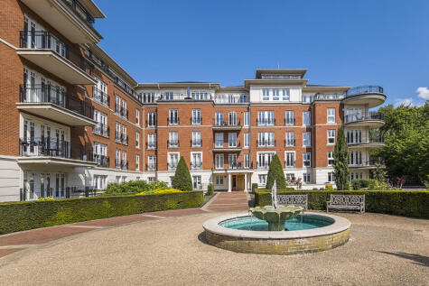 Clevedon Road, Twickenham, TW1