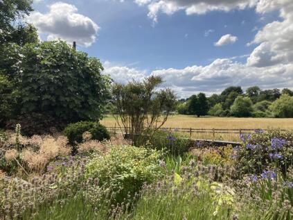 Churchfields, Twyford, SO21