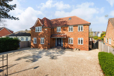 Welley Road, Wraysbury, TW19
