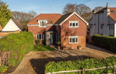 Orchard Close, East Horsley