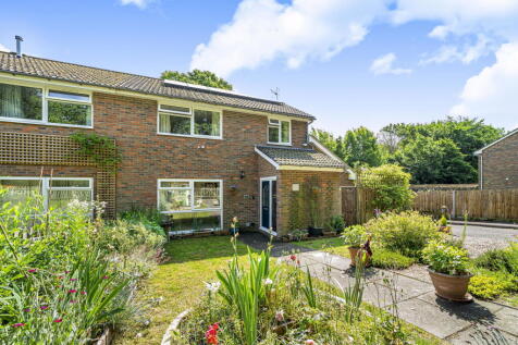 St Martin's Close, East Horsley