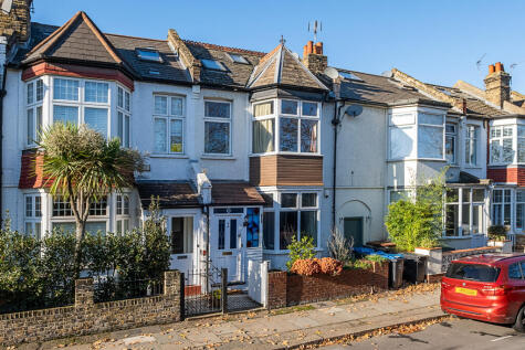 Strathearn Road, London, SW19