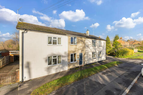 London Road, Holybourne, GU34