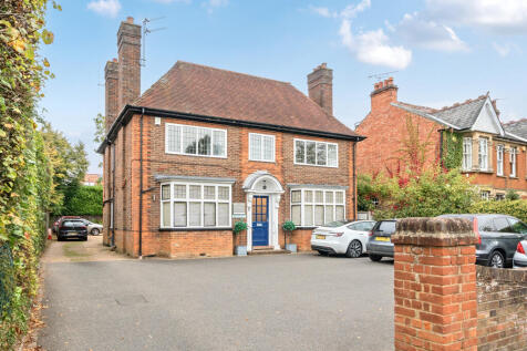 Ledborough Lane, Beaconsfield, HP9