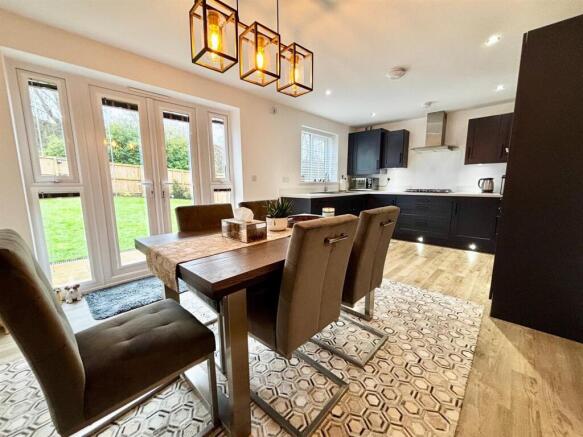 Kitchen/Dining Room