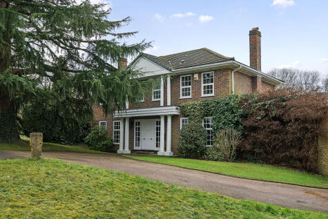 Alexanders Walk, Caterham, CR3