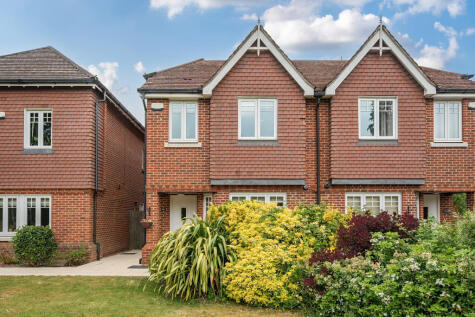 Whyteleafe Road, Caterham, CR3