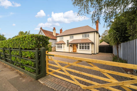 Macaulay Road, Caterham, CR3