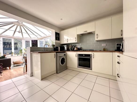 Kitchen 1