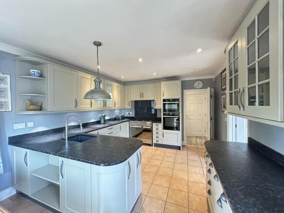 Kitchen 1
