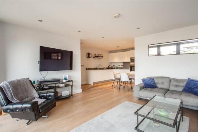 Open Plan Reception to Kitchen