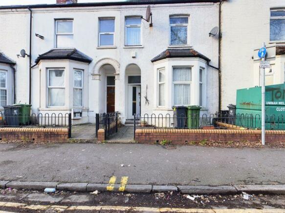 4 bedroom terraced house  for sale Central